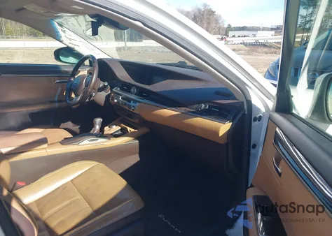 2016 Lexus Es 350 z USA, uszkodzony, nr VIN JTHBK1GG5G2232912